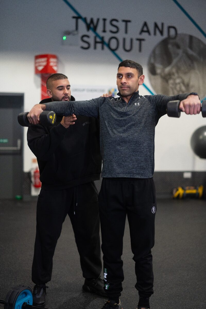 1-to-1 personal training session coaching in Hook